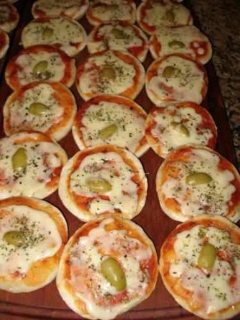 Pizzetitas de variados sabores.