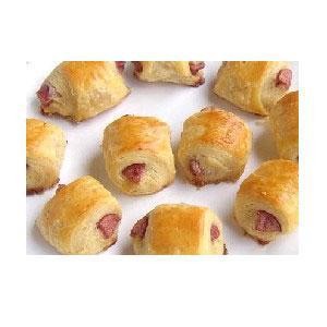 Minicañoncitos rellenos con variedad de quesos o fiambres a elección.