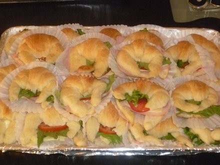Mini medialunas rellenas.